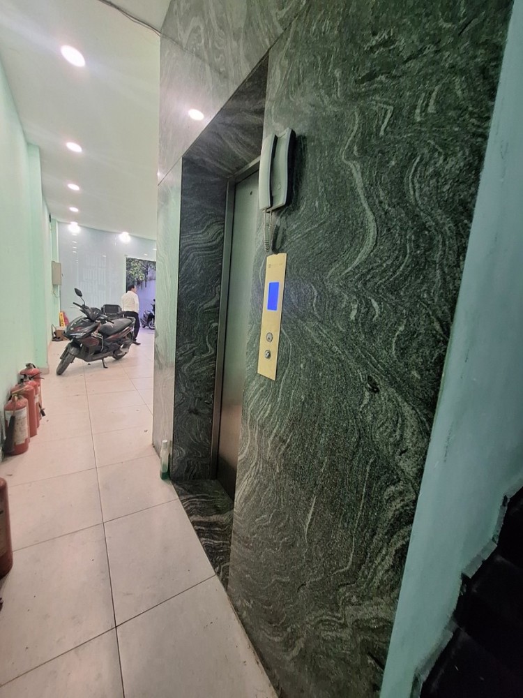 Bán nhà  đường Số 8, Trường Thọ, Thủ Đức, TP HCM. DT 168 nm2, 4x42m, 4 tầng, 8PN, SH, 12.8 tỷ