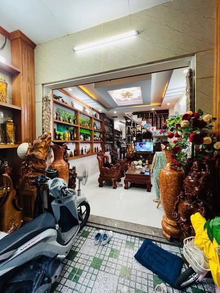 NHÀ HẺM XE HƠI –  NGÃ TƯ 4 XÃ – GIÁP TÂN PHÚ