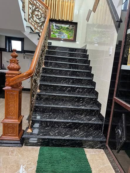 Bán nhà mặt tiền 4 tầng 23x55m giá 44 tỷ Đường 12m Nguyễn Ảnh Thủ