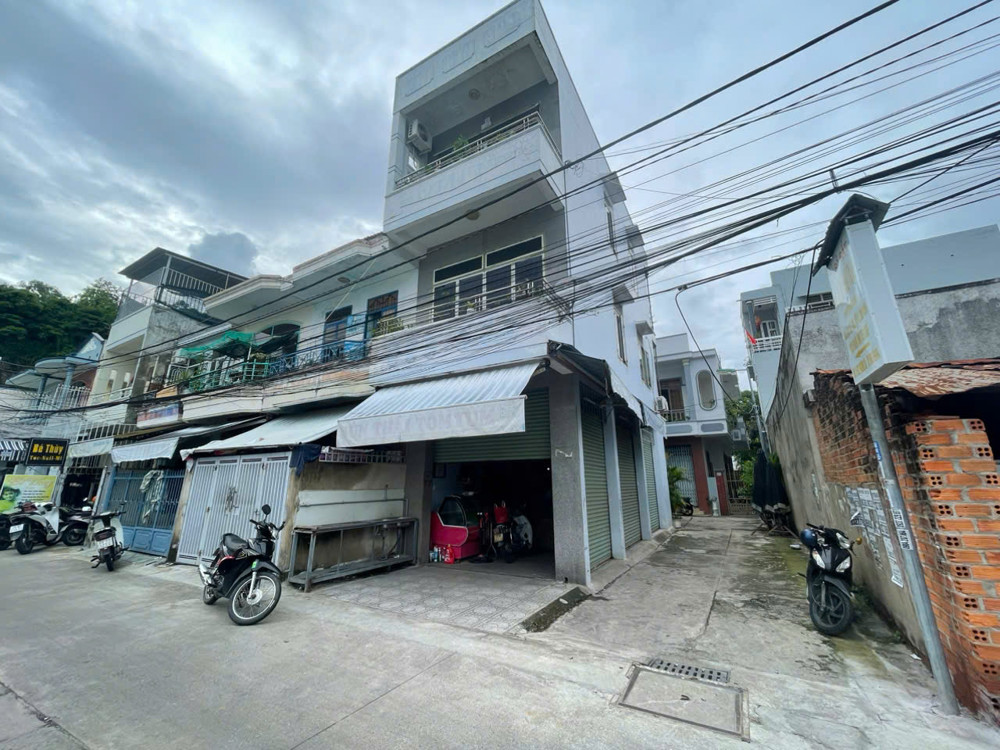 Mặt tiền chợ Phương Sài – căn góc siêu đẹp – chỉ 4,75 tỷ!