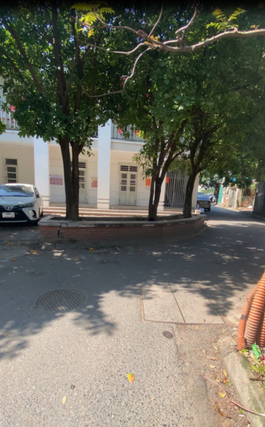 Bán đất Đàm Quang Trung, Ngõ Thông oto, 42m ngay aeomall. LH 0936123469