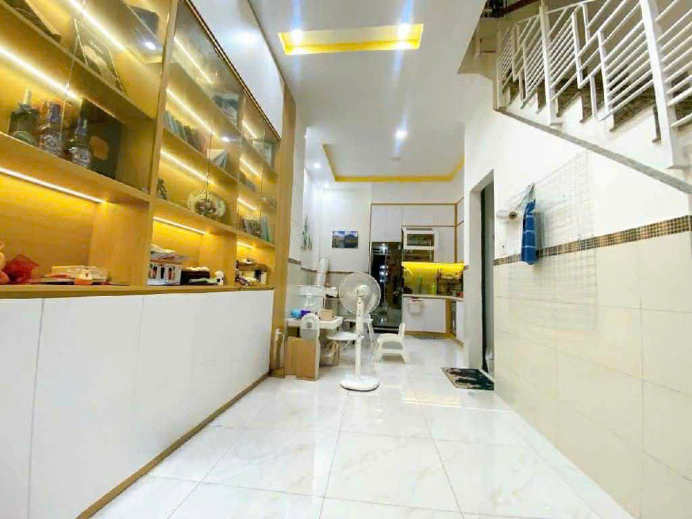 Bán nhà HXH Độc Lập Tân Phú, 40m2, sát mặt tiền, gần Chợ Tân Hương & AEON MALL chỉ 7,3 tỷ