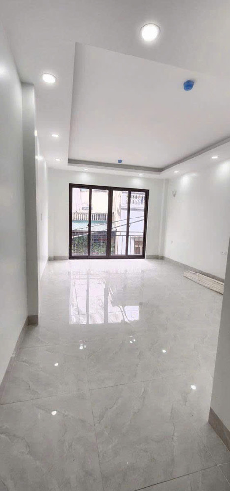 Cần bán gấp nhà Văn Miếu 46m 6 tầng, thang máy, gần ô tô hơn 12 tỷ