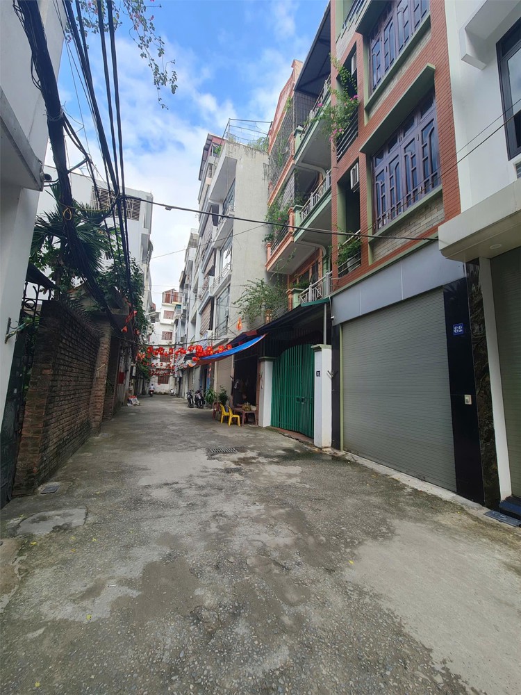 BÁN NHÀ PHƯỜNG ĐỊNH CÔNG, QUẬN HOÀNG MAI, Ô TÔ VÀO NHÀ 51M2 4 TẦNG 11,5 TỶ