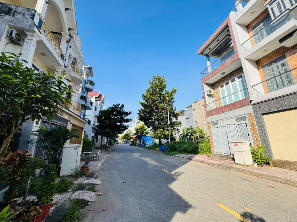 PHÚ HỒNG THỊNH 9 – NHÀ 4 TẦNG FULL NT – NGANG 4.5M – GIÁ CHỈ 6.8 TỶ