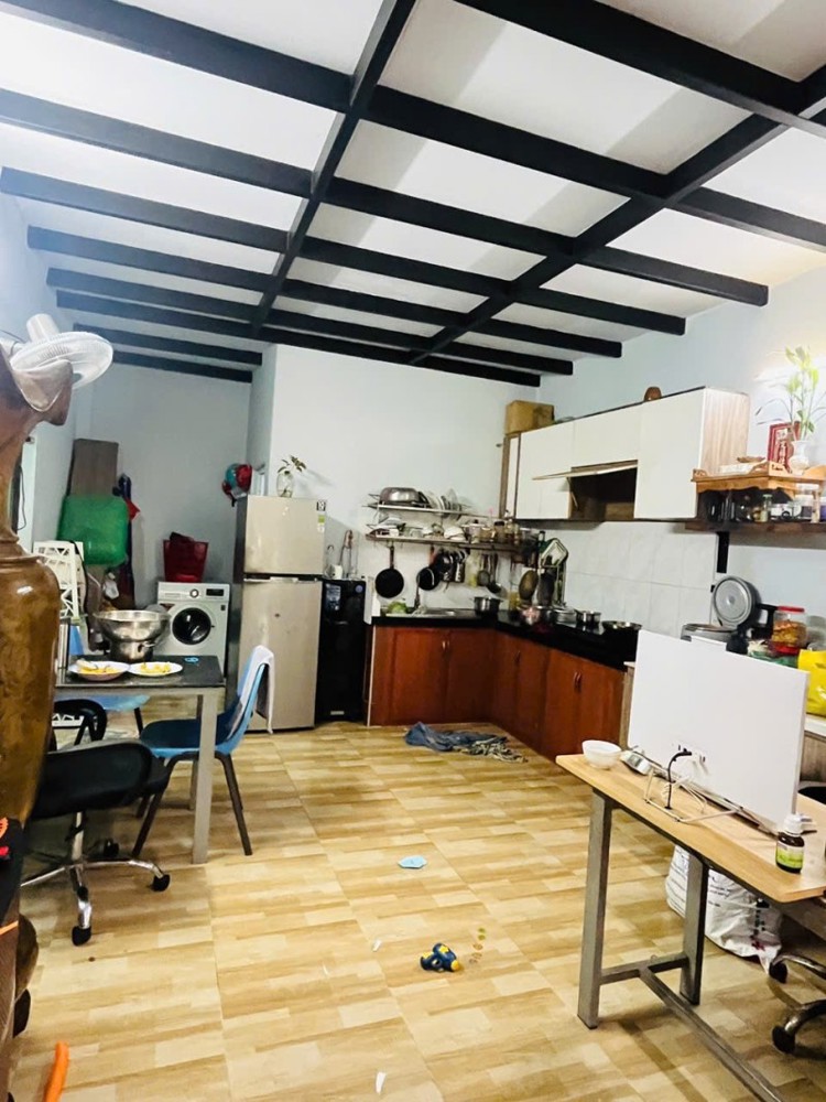 Bán nhà  đường Số 44, Phước Long A, Q.9, TP HCM. DT 110 m2, 2 tầng, 2PN, SH. Giá 8.9 tỷ