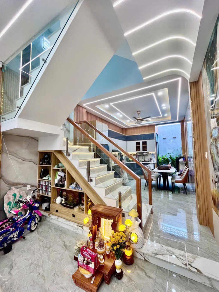 Nhà mới xây full nội thất hẻm xe hơi Hà Huy Giáp, Thạnh Lộc Q12, 60m2, 3 tầng, 4PN, sổ hồng riêng,
