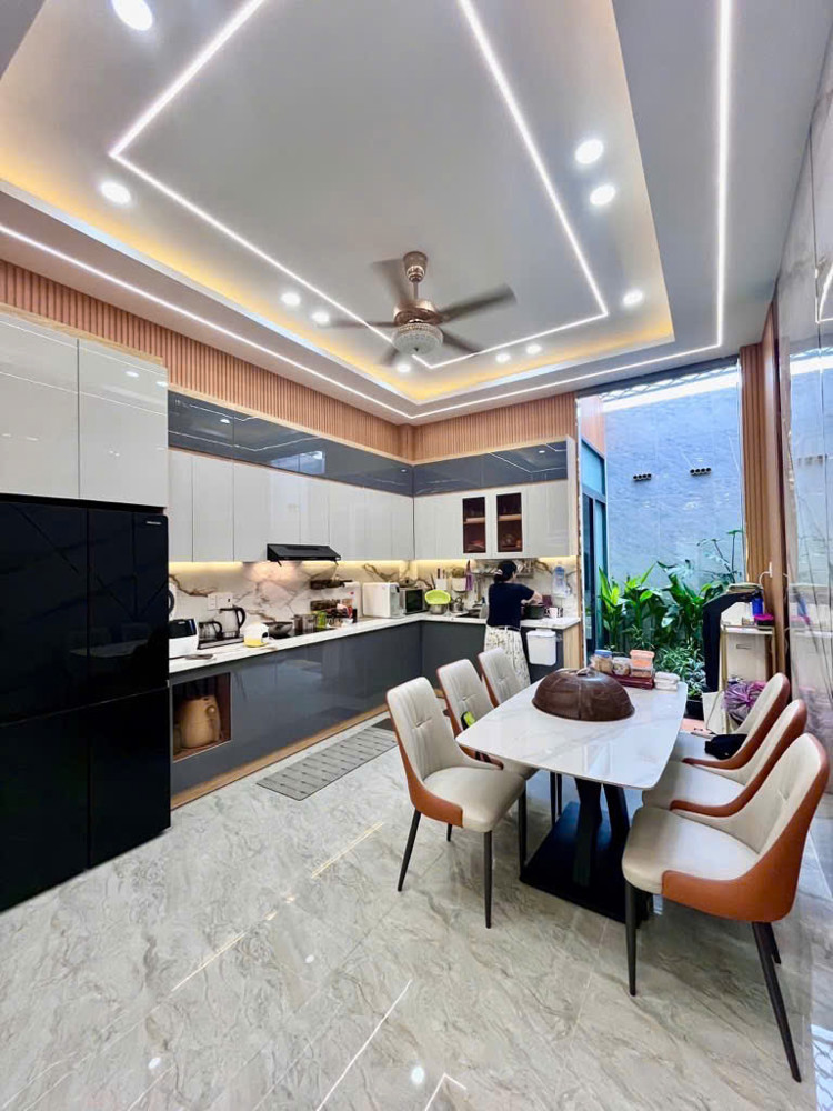 Nhà mới xây full nội thất hẻm xe hơi Hà Huy Giáp, Thạnh Lộc Q12, 60m2, 3 tầng, 4PN, sổ hồng riêng,