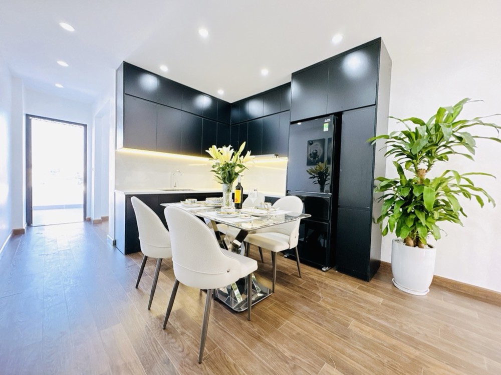 🏡 HÀNG HIẾM – Dương Văn Bé – 43m – 5 Tầng – Thang Máy – Lô Góc – Ô Tô VF3 Đỗ Cửa - 12.x Tỷ