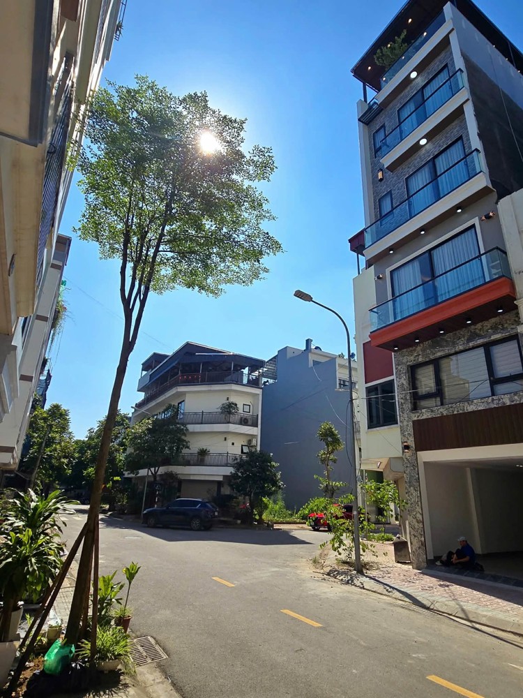 bán nhà khu tái định cư Ngọc Thuỵ, 58m x 7 tầng, vỉa hè, mặt đường 12m, kinh doanh, full nội thất