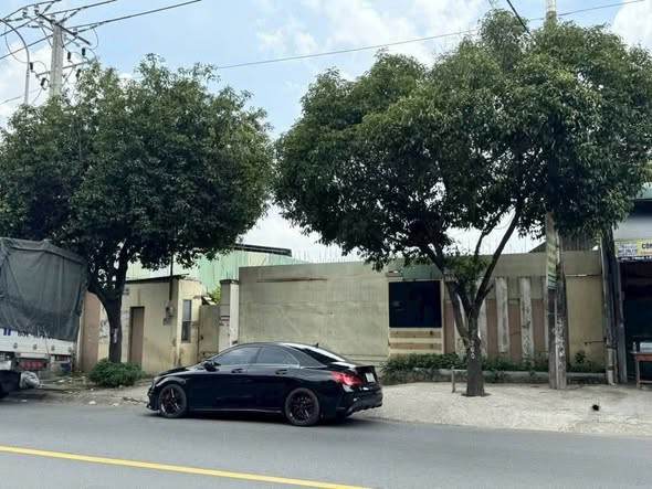 Bán nhà mặt tiền 16x70m giá 48,5 tỷ Đường Lê Văn Khương