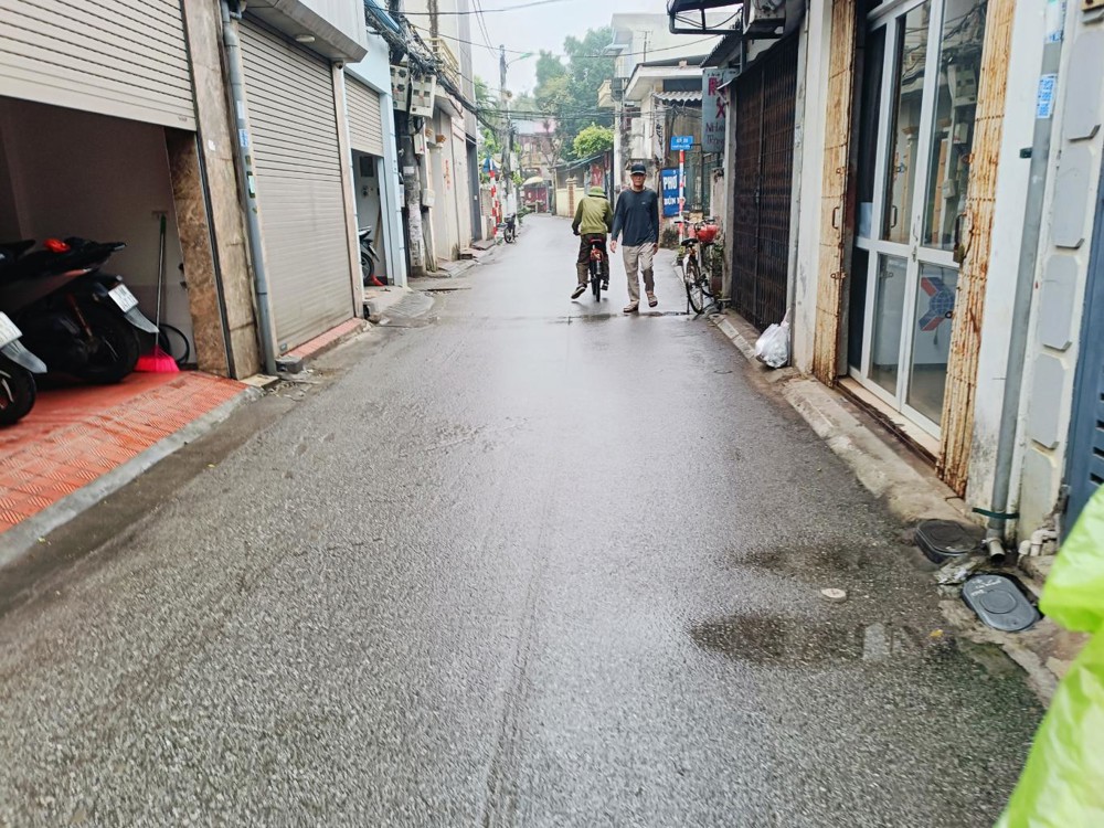 Siêu Hiếm ! Bán đất Ngọc Thuỵ, 100m x 6m nở hậu đẹp, oto tránh, kinh doanh chỉ nhỉnh 9 tỷ. LH