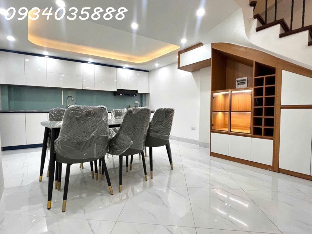 604.19.3B Ngọc Thụy 44 5 4 12 triệu