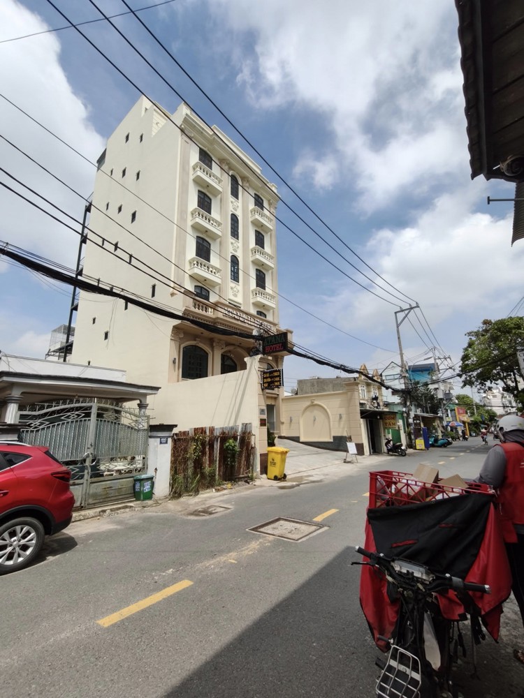 Bán nhà mặt tiền 10x45m giá 14,5 tỷ Đường Tân Thới Hiệp 14