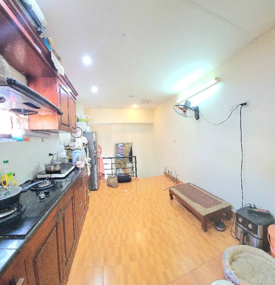 TẬP THỂ BA ĐÌNH 85M 2 NGỦ GIÁ 3,9 TỶ,NGÕ Ô TÔ TRÁNH,NHÀ LÔ GÓC THÔNG TẦNG 3,4