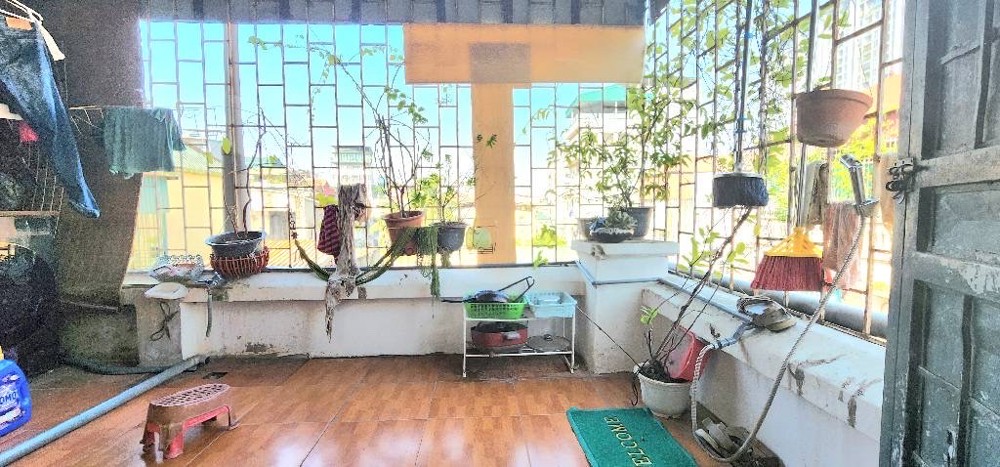 TẬP THỂ BA ĐÌNH 85M 2 NGỦ GIÁ 3,9 TỶ,NGÕ Ô TÔ TRÁNH,NHÀ LÔ GÓC THÔNG TẦNG 3,4