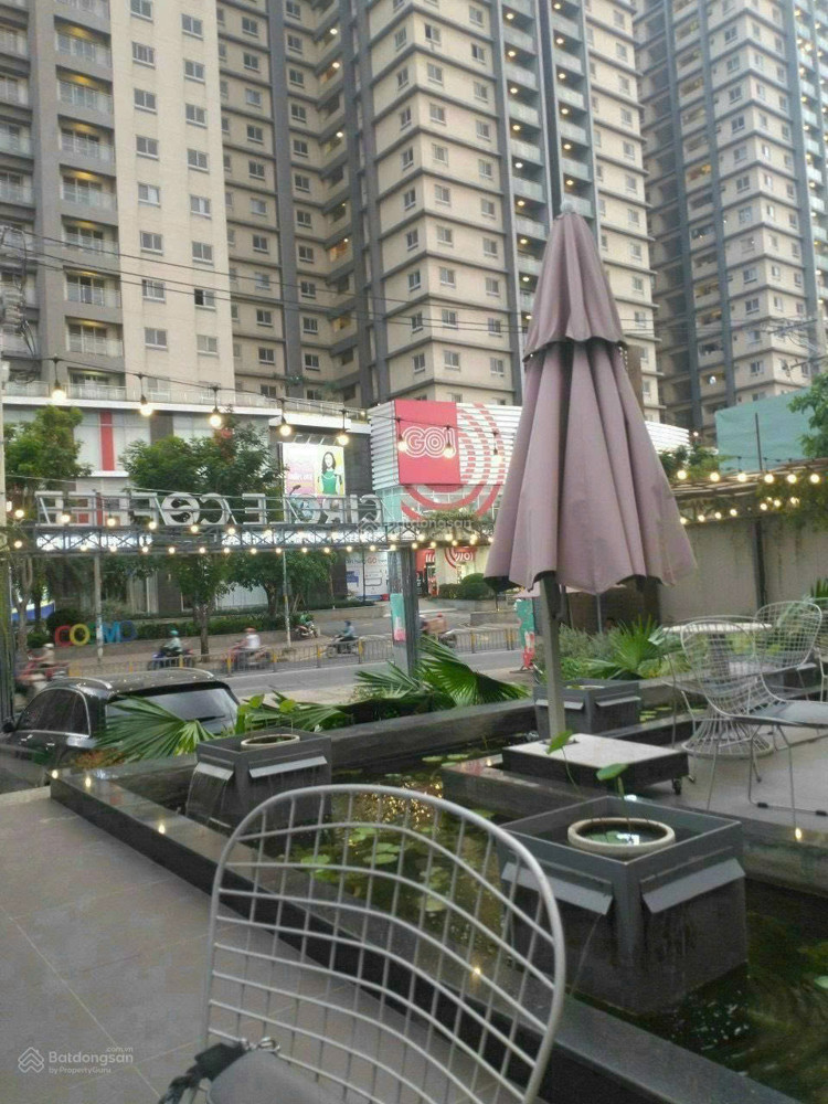 Chính chủ bán Cosmo City, ngay siêu thị GO, 4,65 tỷ, 79m2, 2PN, 2WC, đầy đủ nội thất, sổ hồng sẵn