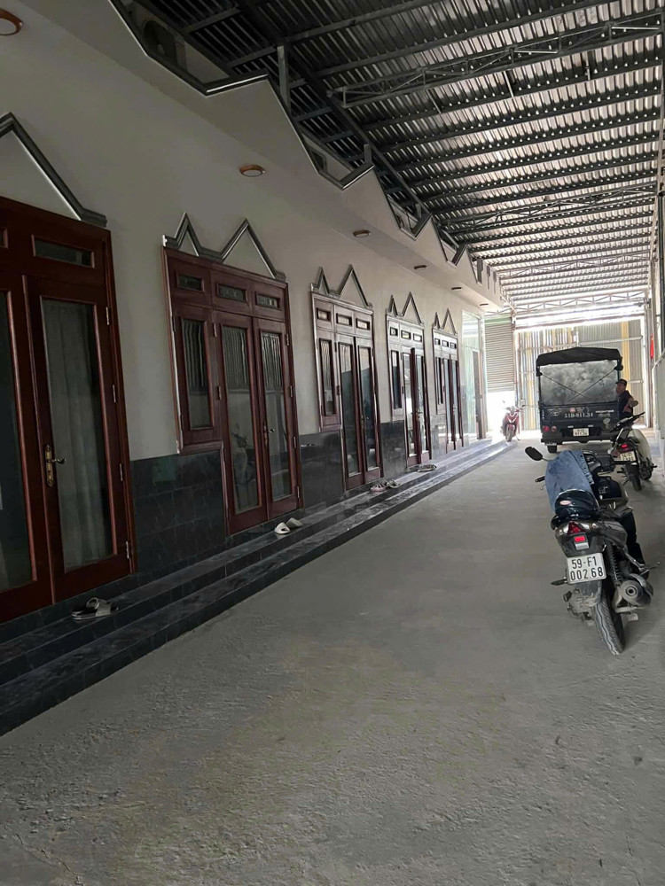 NHÀ ĐỈNH (8x63) – CN 383M²  ĐƯỜNG 6M THÔNG BÙI CÔNG TRỪNG – NHỊ BÌNH 6, HÓC MÔN CHỈ 7.7 TỶ