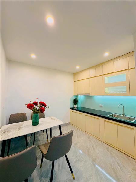 BÁN GẤP ĐẠI TỪ, HOÀNG MAI, NHÀ ĐẸP GẦN PHỐ NỘI THẤT XỊN, 32M2 5 TẦNG 7.9 TỶ