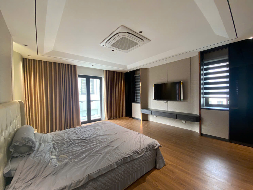 BÁN NHÀ PHỐ HOA LÂM – 65M² – 6 TẦNG – THANG MÁY – LONG BIÊN
0934035888 GiLand