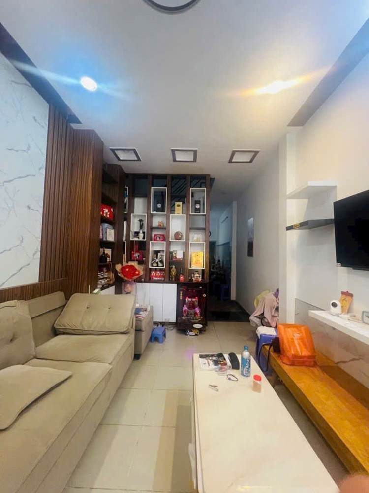 L1551 ⭐️ sát chợ Hạnh Thông Tây, SHR, Vuông, 2 tầng, 3x17m, 4.x tỷ