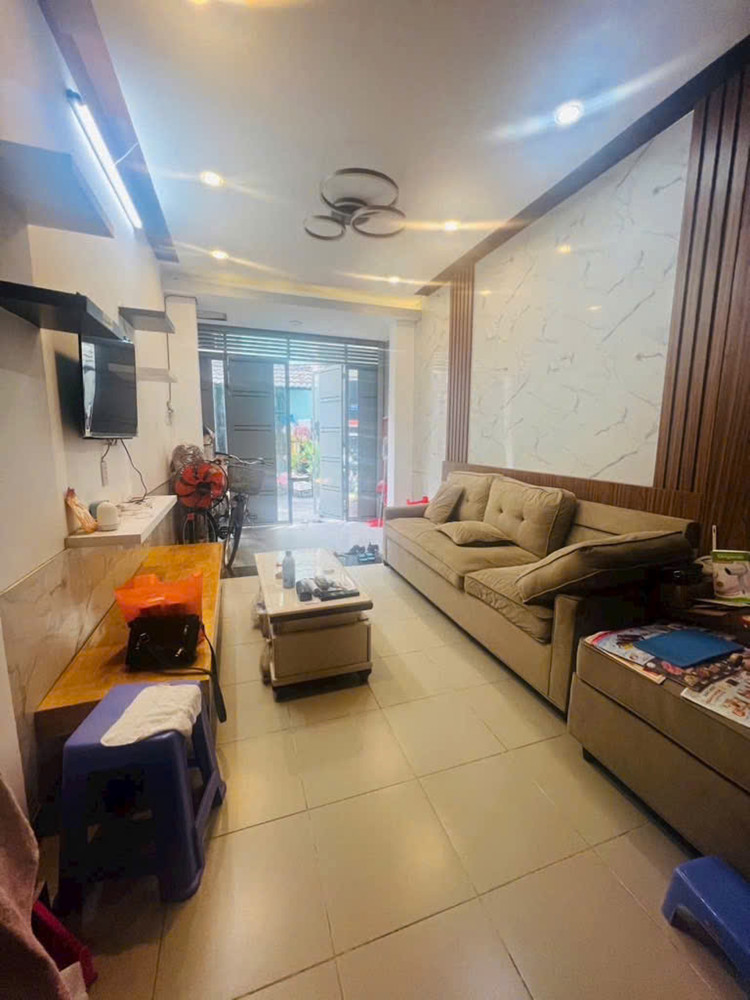 L1551 ⭐️ sát chợ Hạnh Thông Tây, SHR, Vuông, 2 tầng, 3x17m, 4.x tỷ