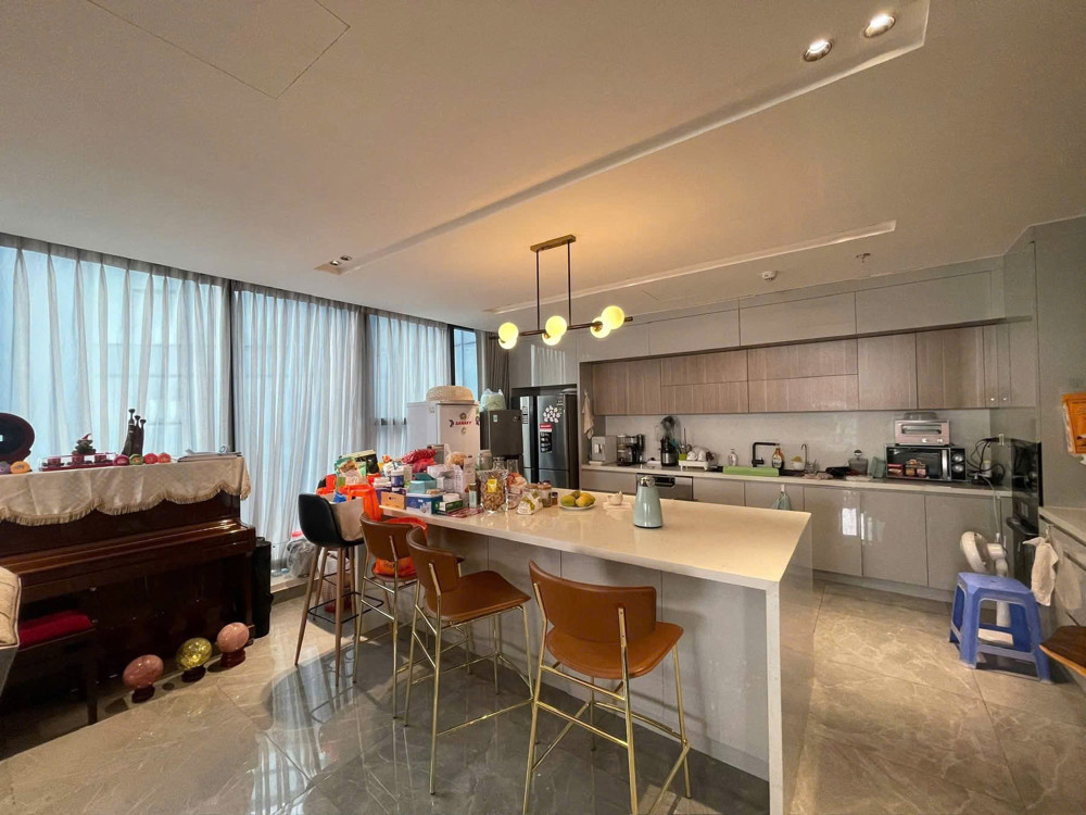 BÁN PENTHOUSE 333M2 TẠI SUNSHINE CITY – VIEW SÔNG HỒNG – SÂN GOLF CITY – NỘI THẤT SẴN