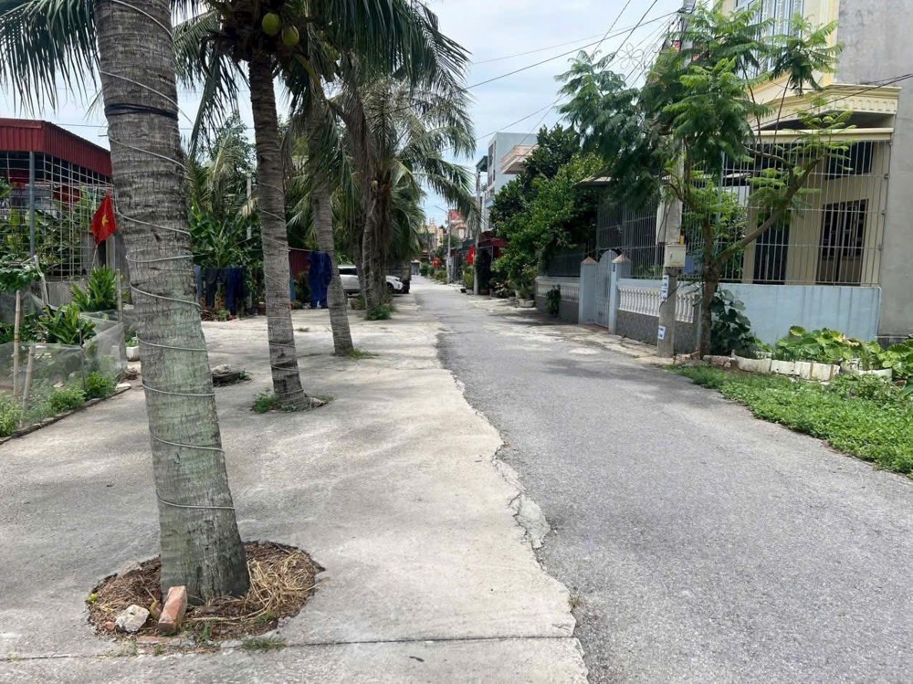 LÔ ĐẸP PHỐ TÂN THÀNH – GIÁ CHỈ NHỈNH 2X TRIỆU/M² – HÀNG HIẾM KHU DÂN CƯ LÕI  ZALO 0567 222 555