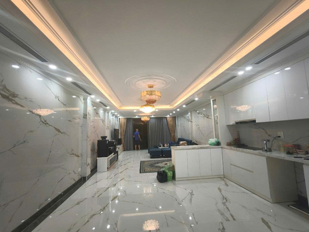 Bán nhà Nguyễn Văn Linh 96m 7 tầng thang máy ô tô tránh hơn 25 tỷ