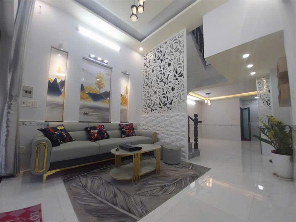 L1555 ⭐️ sát CV Làng Hoa Gò Vấp, SHR, Vuông, HXH, 4 tầng, 4x14m, 5.x tỷ