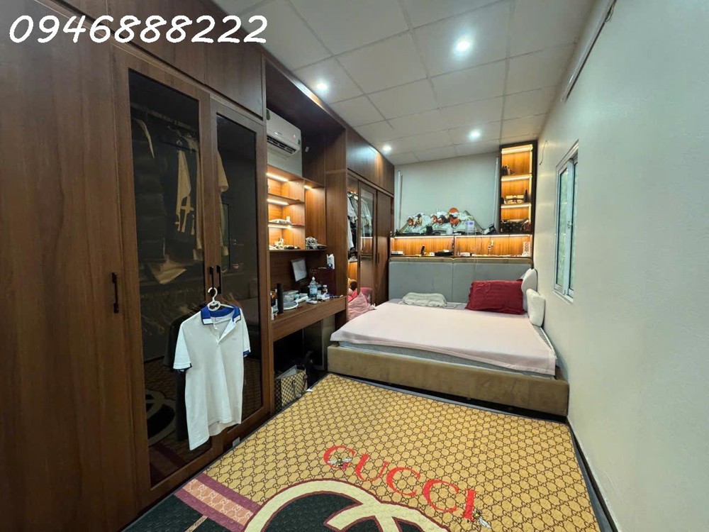 Bán nhà 2 tầng mặt đường Hoàng Ngọc Phách - Quán Nam vị trí cực đẹp