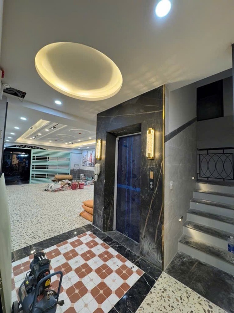 8❌20m, BÁN TOÀ CHDV XÂY MỚI, 5 TẦNG, HẺM 6M, NGUYỄN VĂN NGHI, P4 GÒ VẤP, 18 TỶ NHỈNH