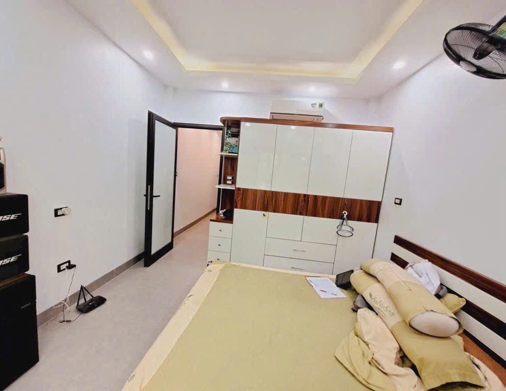 Bán nhà phân lô Quan Nhân - Ô tô tránh vỉa hè - Nhà dân xây 43m 17,5 tỷ