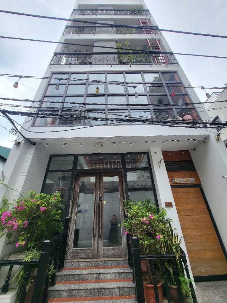 113.3m² (sử dụng 135m²) – Ngõ 68 Ngọc Thụy – Mặt tiền 5.6m – 6 tầng thang máy + tum – giá 26 tỷ