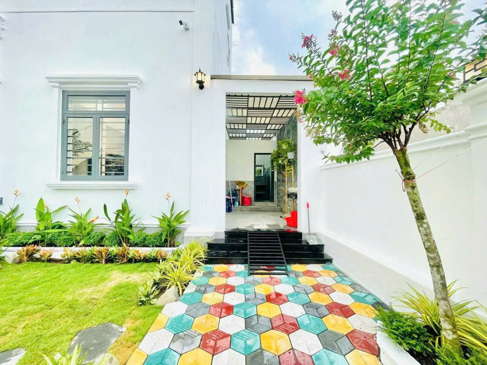 SIÊU PHẨM BIỆT THỰ GÓC 2MT NHỰA – TÂN HIỆP, HÓC MÔN  GIÁ NGỘP THỞ