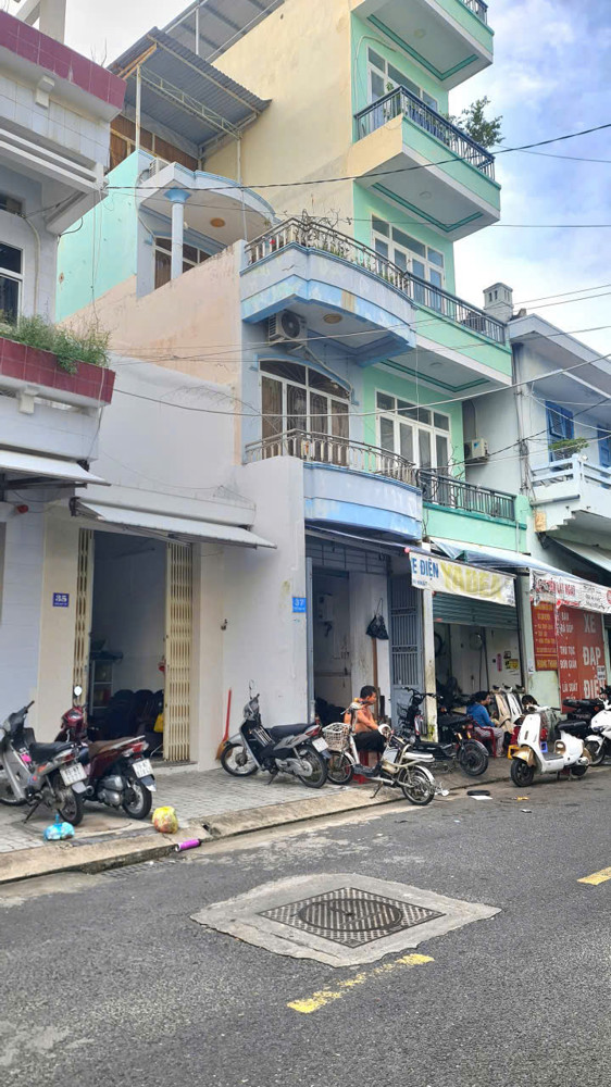 Bán nhà 3 tầng đường lớn Đào Duy Từ – gần Thống Nhất – sổ hồng riêng