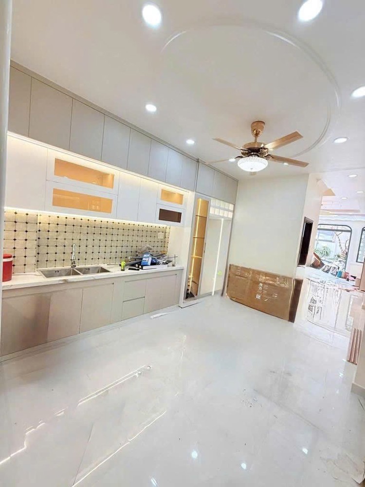 Bán Nhà Mới Tinh tại Trung Tâm Phường Phú Thuận, Quận 7,giá 5,75 tỷ Vào ở ngay