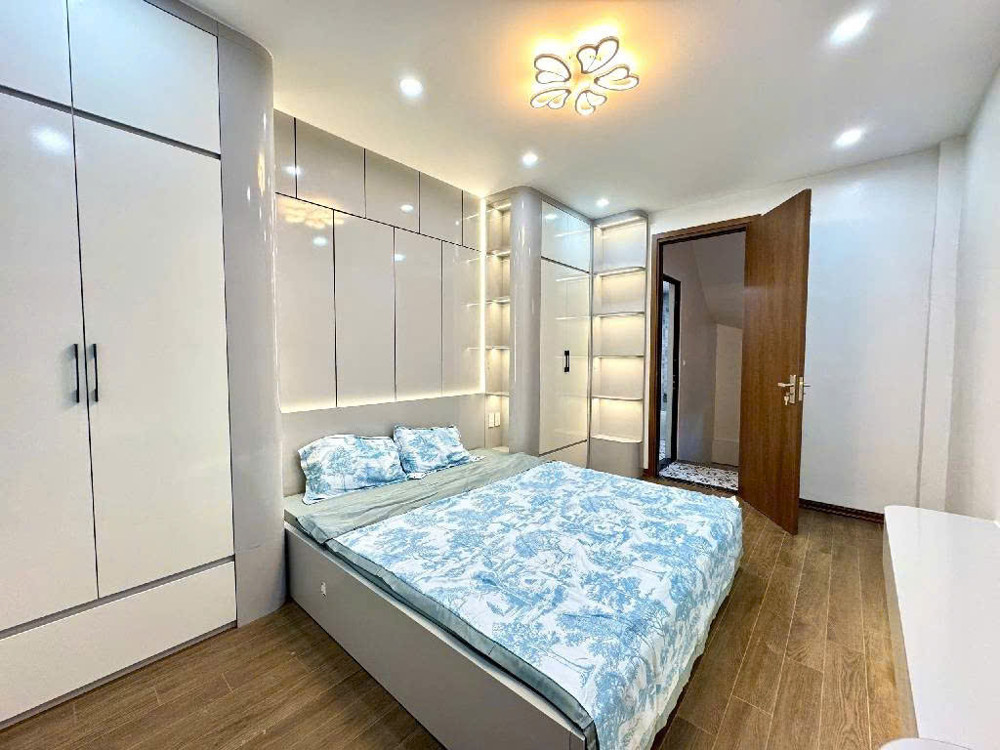 💥 NHÀ ĐẸP GIẢI PHÓNG - Ô TÔ - NGÕ THÔNG 32M *5 tầng * 7.85 tỷ thương lương mạnh