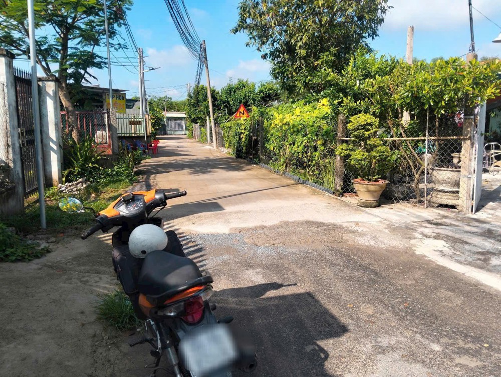 NHÀ SIÊU ĐẸP - 2 MẶT TIỀN - Chính Chủ Bán Nhà Xã Mỹ Hạnh Nam, Đức Hòa, Long An