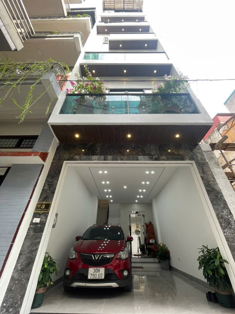 SIÊU PHẨM PHÂN LÔ HÀNG KHÔNG – GARA Ô TÔ 7 CHỖ – THANG MÁY – KD VĂN PHÒNG – FULL NỘI THẤT