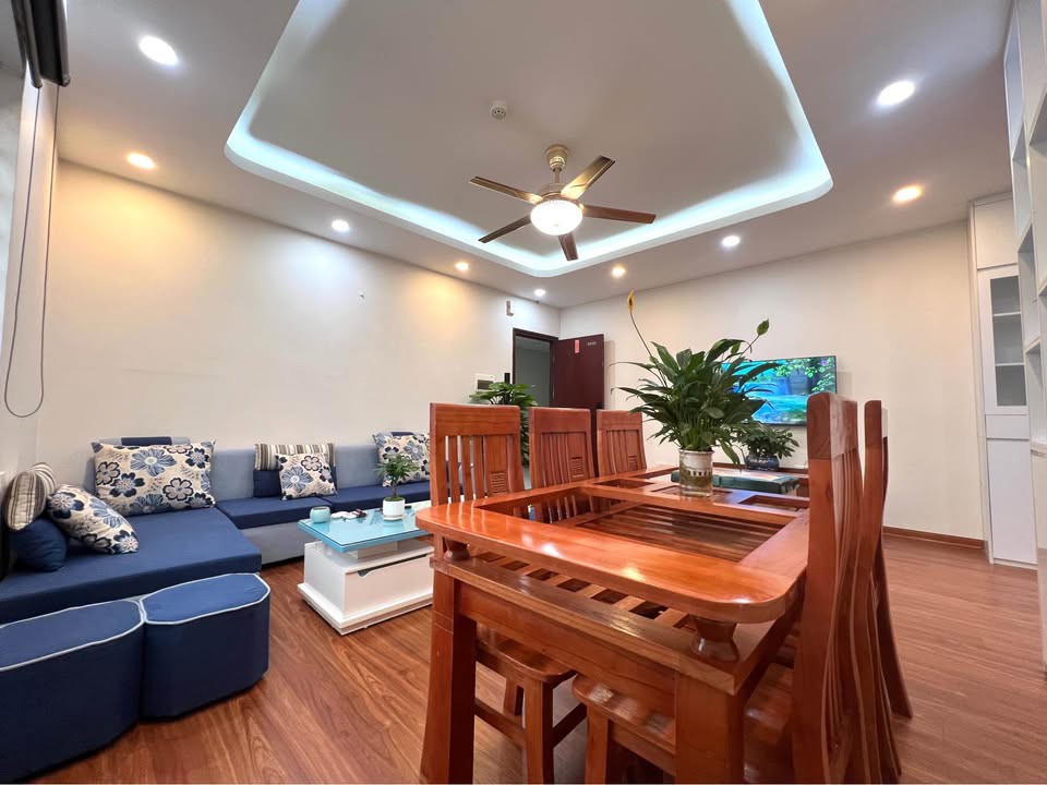 Chính chủ cần bán CC C14, tầng 12, DT 68m2, 2 ngủ, 2 WC giá 5,7 tỷ