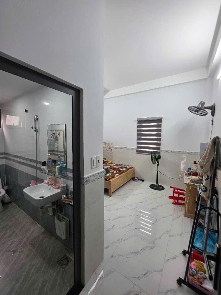 Nhà xinh Hà Huy Giáp Q.12: 57m2, 4 tầng, 4 PN, sổ hồng riêng, giá chỉ 4.65 tỷ - An cư lạc nghiệp