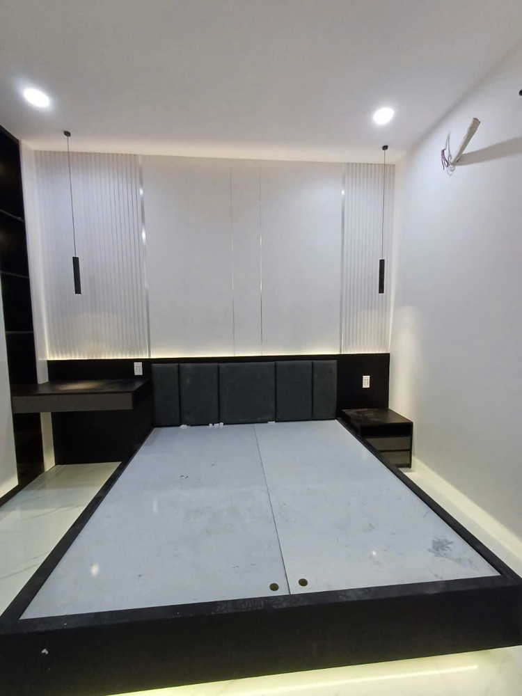 MT Thụt Trần Hưng Đạo Q5, 6.5x17m, T+3L Giá 19.9 tỷ TL, HĐT 55tr/th