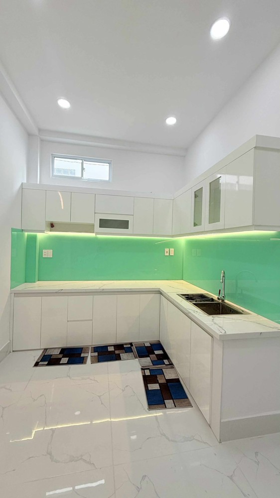 NHÀ 4 TẦNG BTCT MỚI ĐẸP KẾ TRƯỜNG VÕ TƯỜNG TOẢN, GẦN METRO QUẬN 12