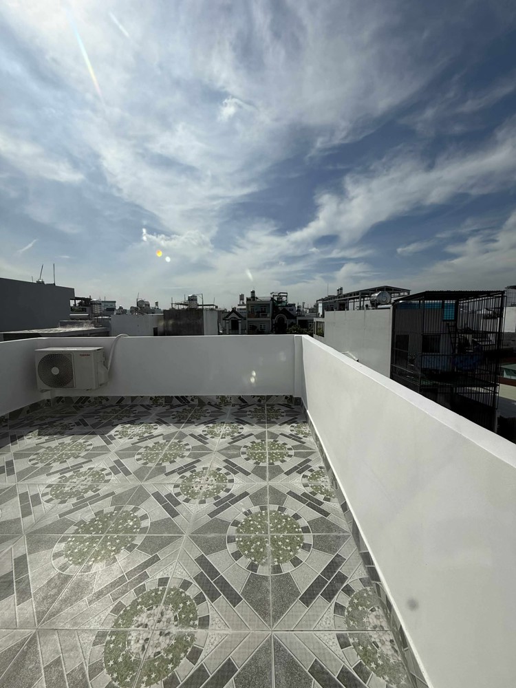 NHÀ 4 TẦNG BTCT MỚI ĐẸP KẾ TRƯỜNG VÕ TƯỜNG TOẢN, GẦN METRO QUẬN 12