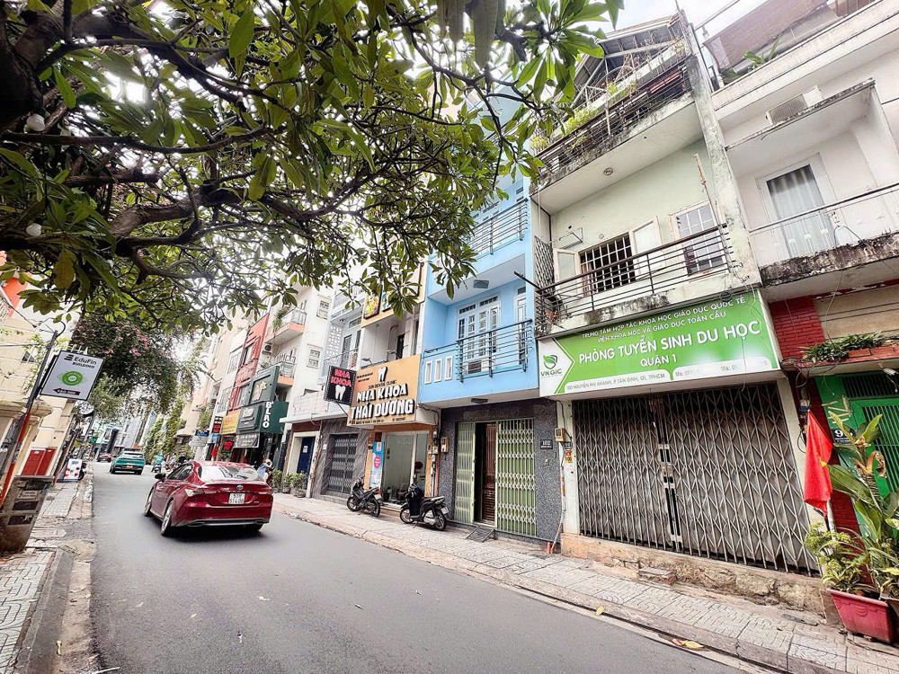 HIẾM - BÁN NHÀ MẶT TIỀN Đ.NGUYỄN PHI KHANH, QUẬN 1 - GIÁ TỐT NHẤT TỪ CHÍNH CHỦ 1 ĐỜI XƯA - GIANG