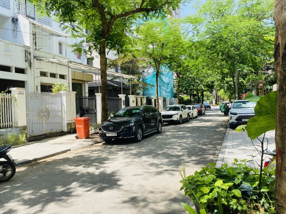 💥 BIỆT THỰ SONG LẬP - 4 TẦNG NỔI 1 HẦM - THANG MÁY XỊN - VỈA HÈ Ô TÔ TRÁNH - KĐT ĐÁNG SỐNG - TIỆN Í