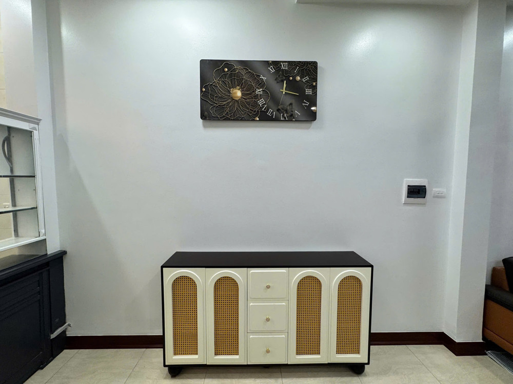 Bán nhà Bồ Đề, Long Biên. Diện tích 40m², xây 5 tầng, mặt tiền 3.5m, có 5 phòng ngủ, 7 vệ sinh, giá