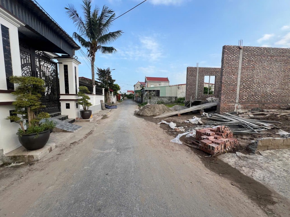 Lô đất giá hiếm – 3 mặt thoáng – đầu tư tăng trưởng mạnh  Giá 1.1xx tỷ  ZALO 0567 222 555