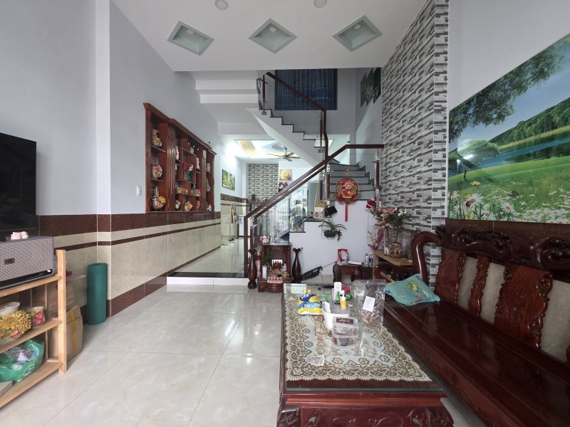 Bán nhà đường Trương Văn Thành,Hiệp Phú. Q9, TP HCM. DT 56m2, 3 tầng, 3PN, SH, giá 8.6 tỷ